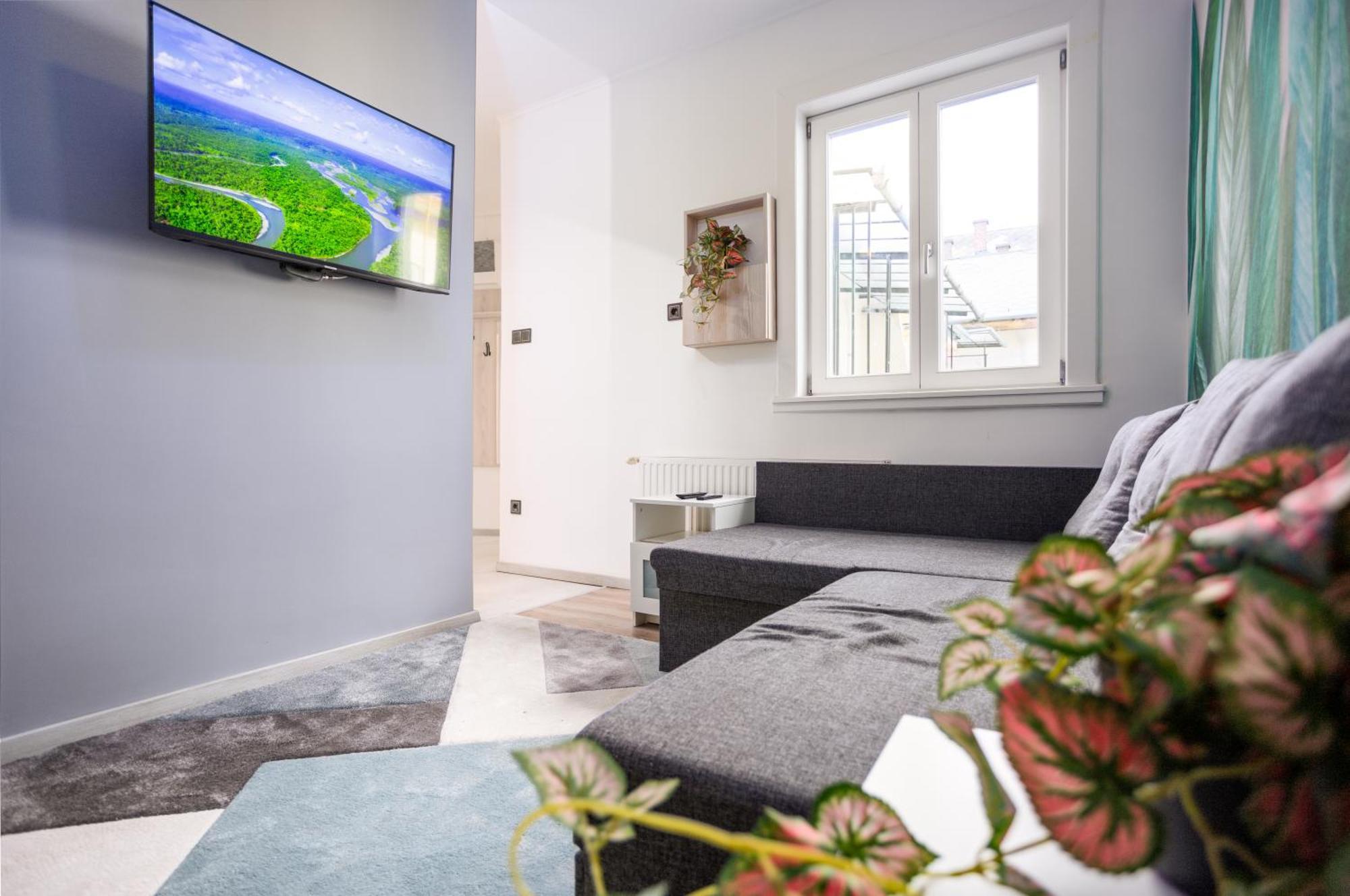 Relax Apartment By The Parliament Budapest Exterior foto
